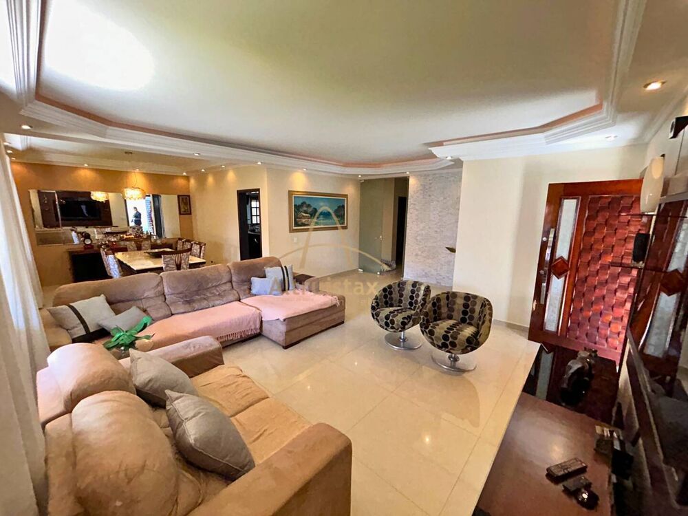 Casa, 3 quartos, 200 m² - Foto 1