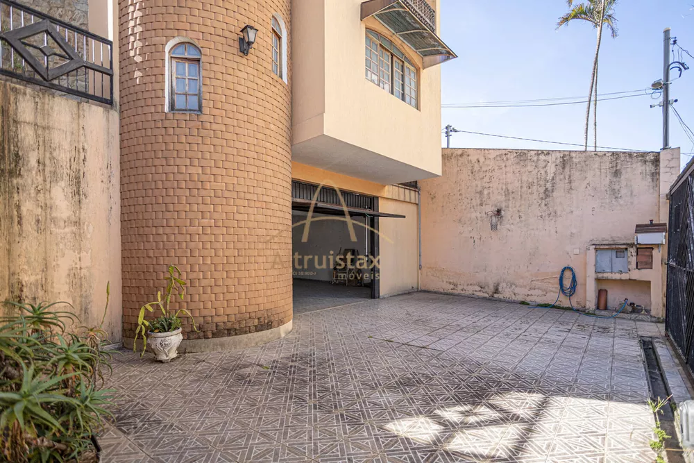 Casa à venda com 3 quartos, 372m² - Foto 3