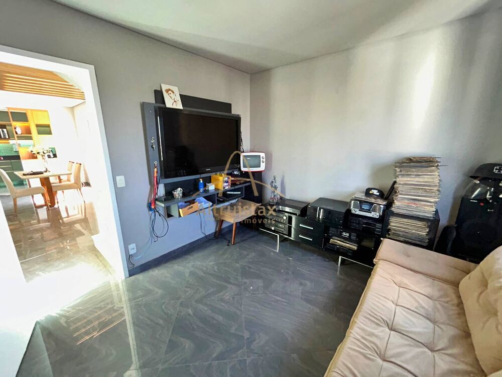 Apartamento à venda com 3 quartos, 123m² - Foto 18