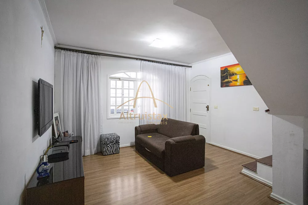 Casa à venda com 2 quartos, 186m² - Foto 1