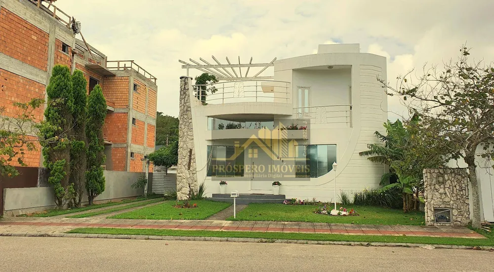 Casa, 3 quartos, 210 m² - Foto 1