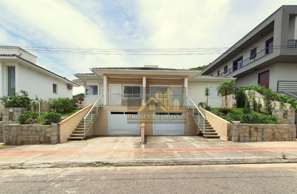 Casa, 2 quartos, 142 m² - Foto 1