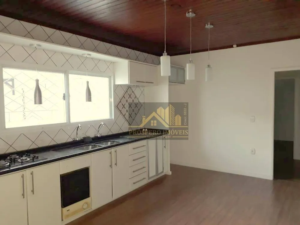Casa, 4 quartos, 157 m² - Foto 1