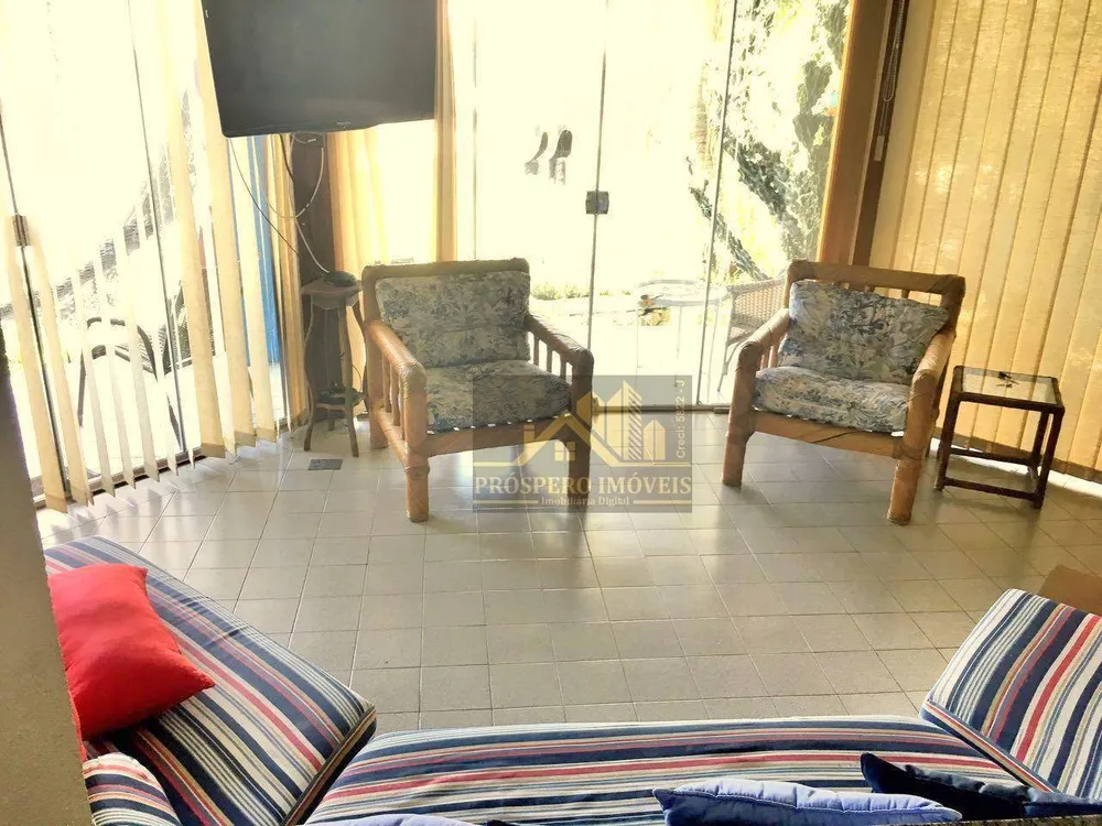 Casa, 5 quartos, 220 m² - Foto 3