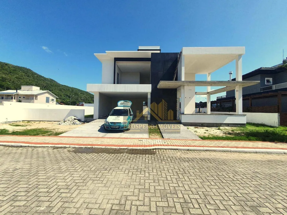 Casa, 4 quartos, 310 m² - Foto 1