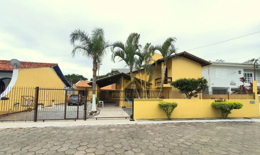 Casa, 5 quartos, 170 m² - Foto 1