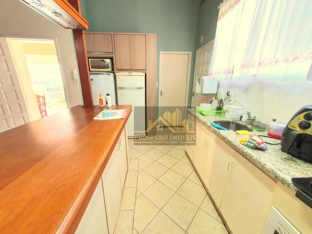 Casa, 4 quartos, 260 m² - Foto 4