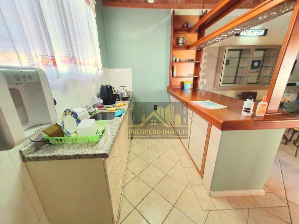 Casa, 4 quartos, 260 m² - Foto 3