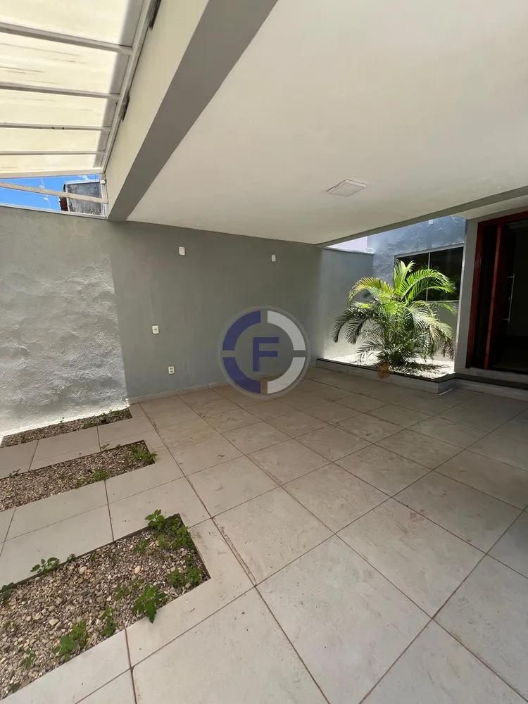 Casa, 2 quartos, 250 m² - Foto 1