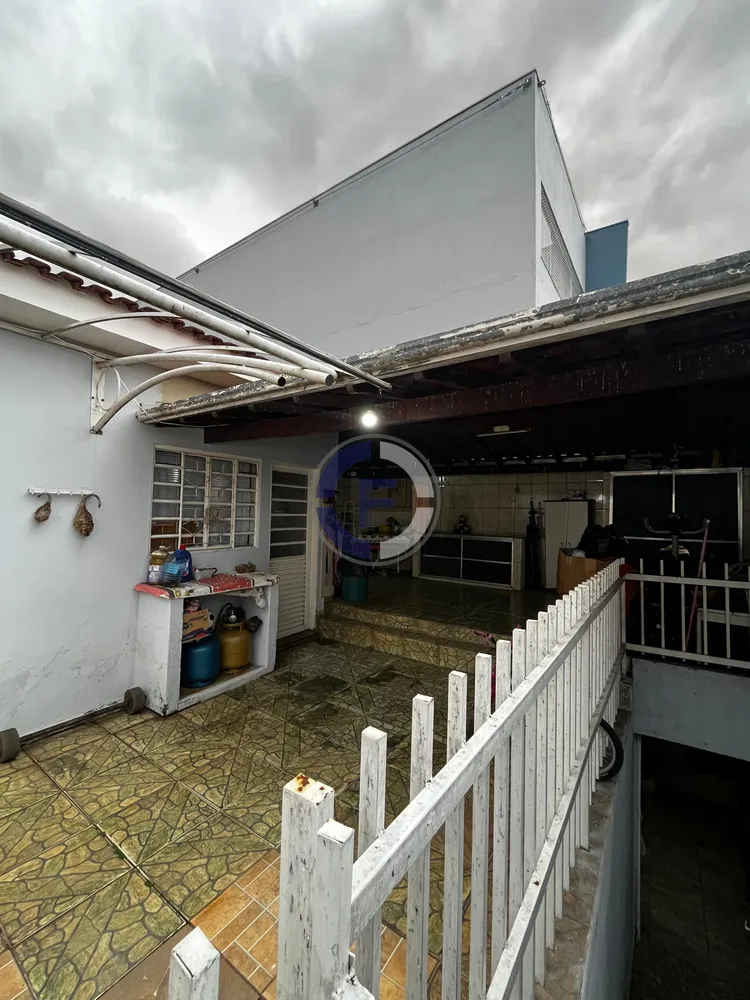 Casa, 2 quartos, 200 m² - Foto 1