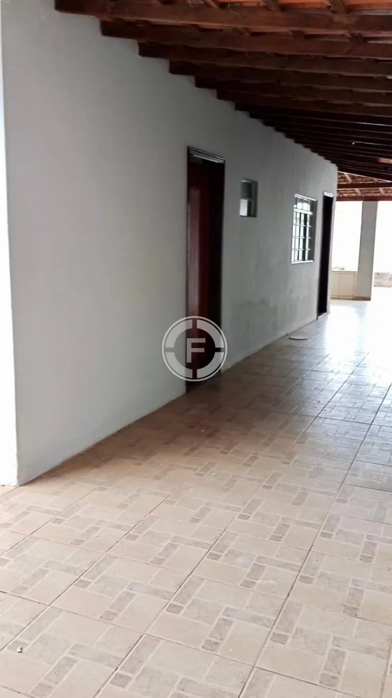 Casa, 2 quartos, 250 m² - Foto 1