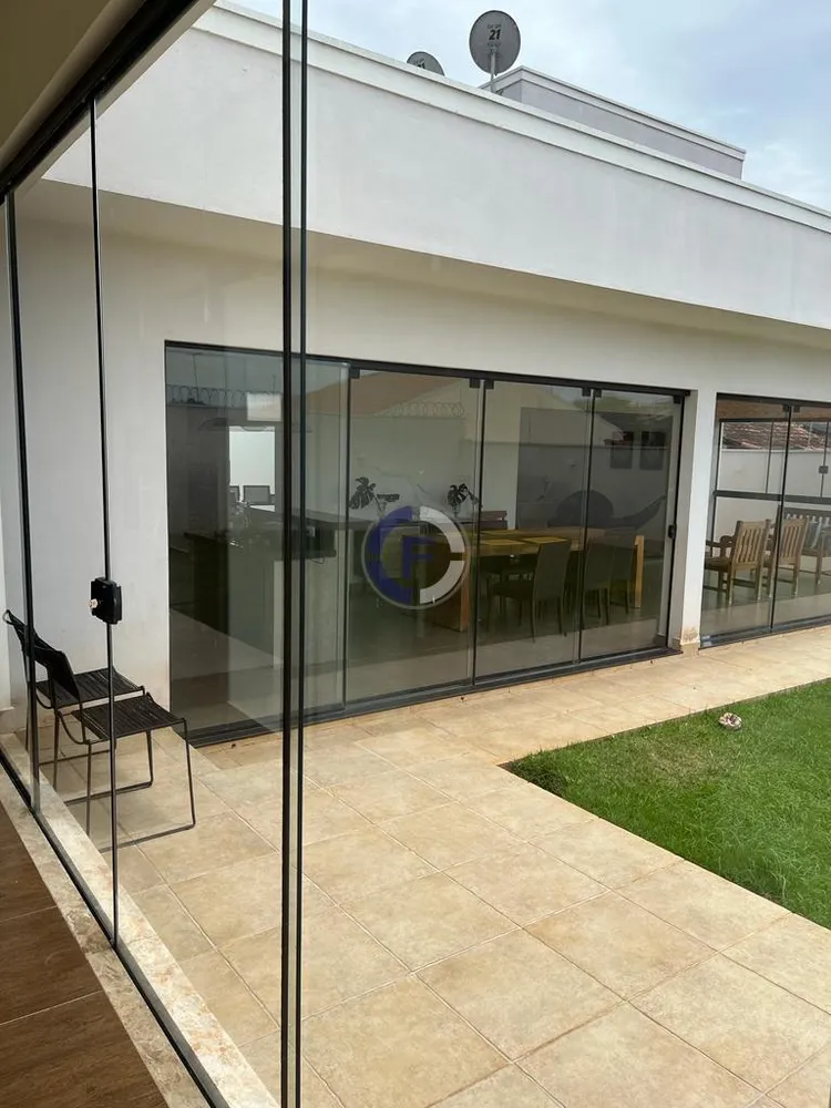Casa, 2 quartos, 500 m² - Foto 1