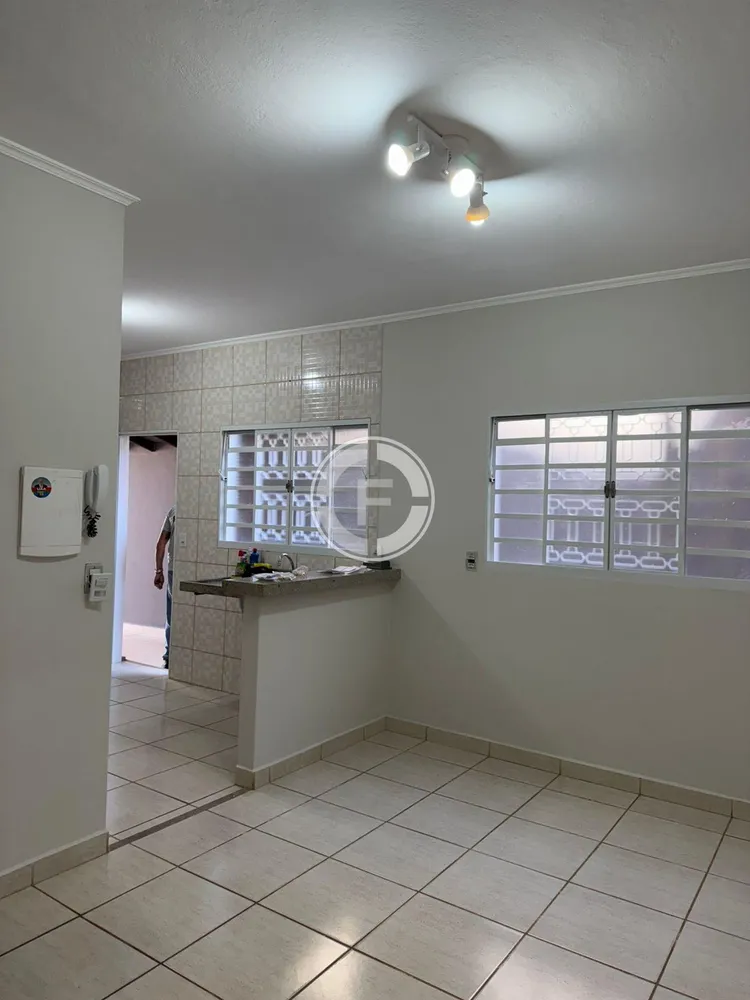 Casa, 2 quartos, 250 m² - Foto 1