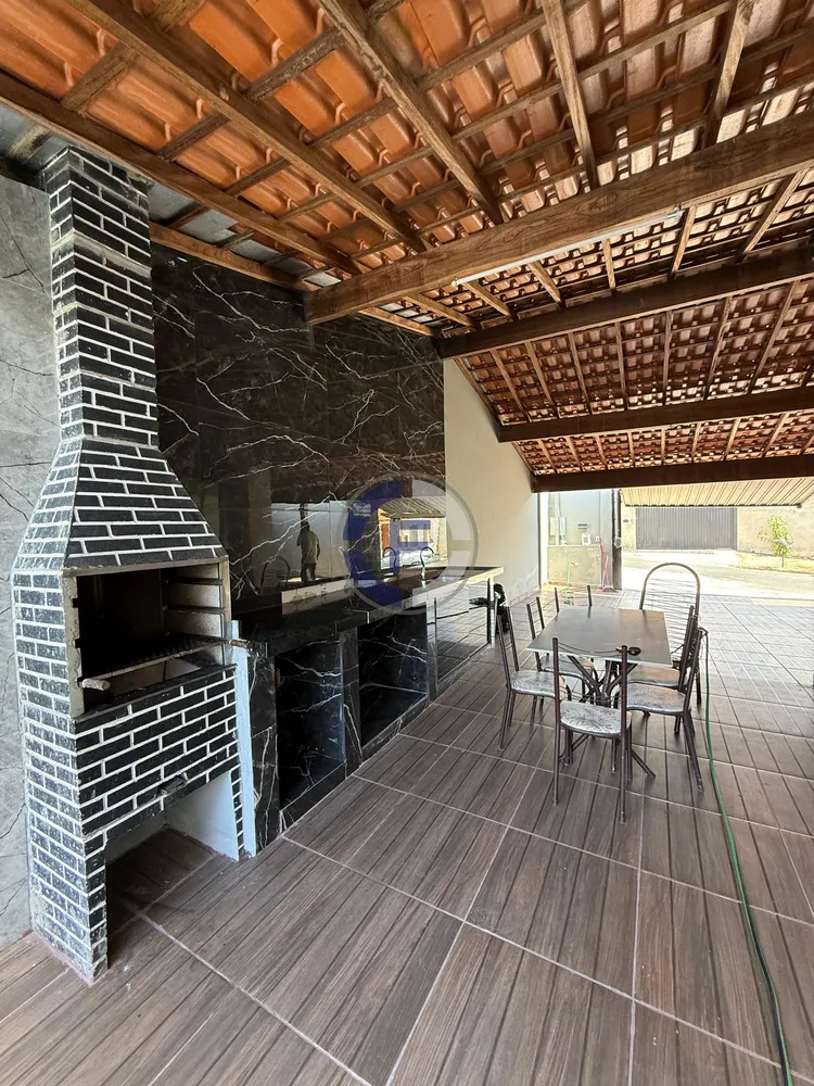Casa, 2 quartos, 200 m² - Foto 1