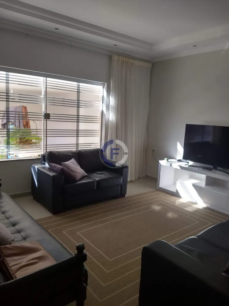 Casa, 3 quartos, 300 m² - Foto 4
