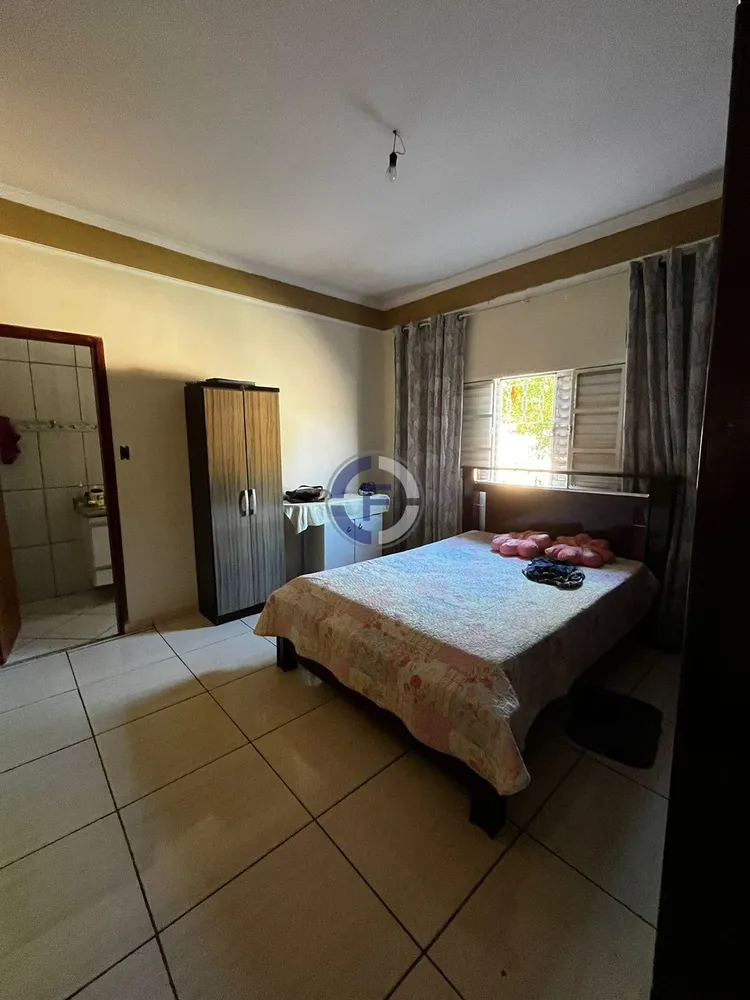 Casa, 1 quarto, 300 m² - Foto 2