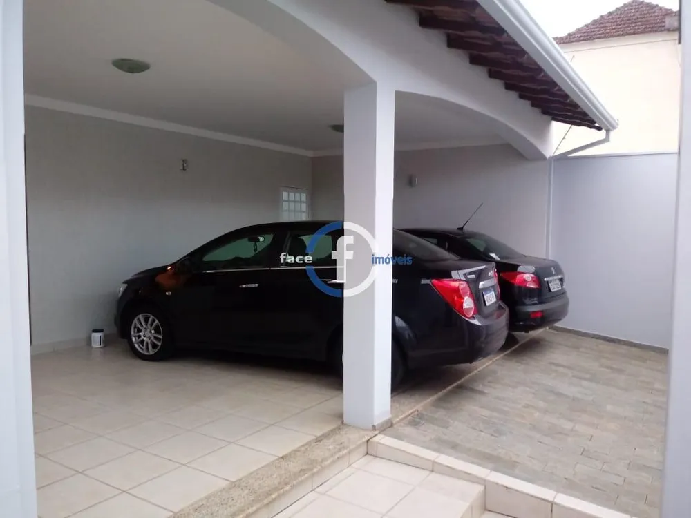 Casa, 2 quartos, 270 m² - Foto 1