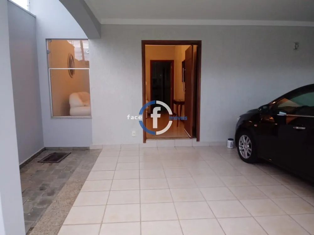 Casa, 2 quartos, 270 m² - Foto 2