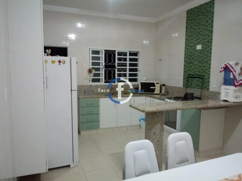 Casa, 2 quartos, 270 m² - Foto 8