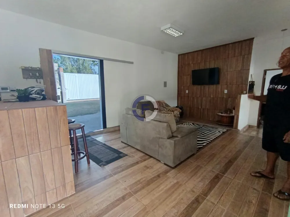 Chácara, 3 quartos, 2800 m² - Foto 2