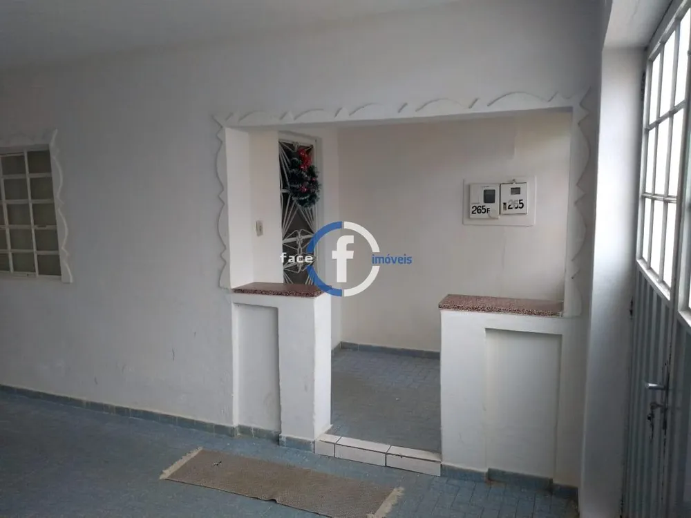 Casa, 3 quartos, 1280 m² - Foto 2