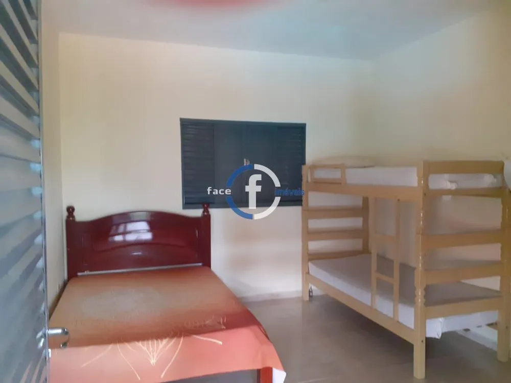 Chácara, 3 quartos, 2250 m² - Foto 11