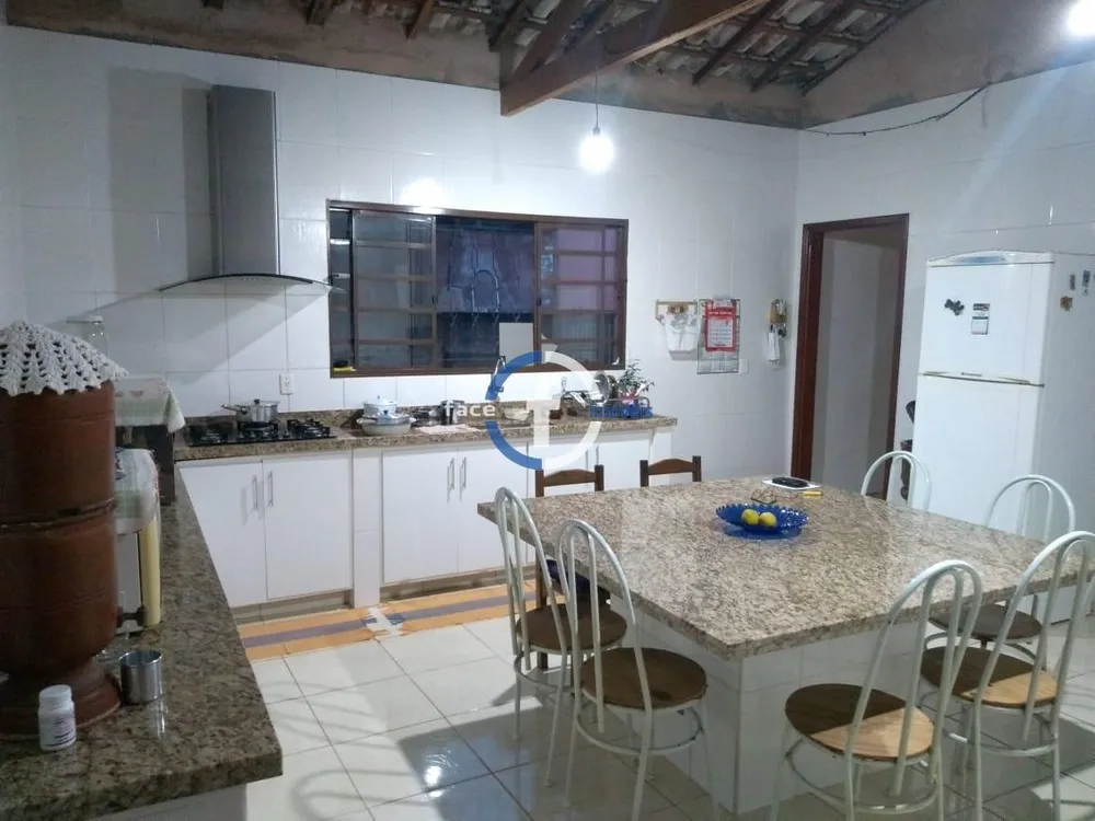 Casa, 3 quartos, 250 m² - Foto 1