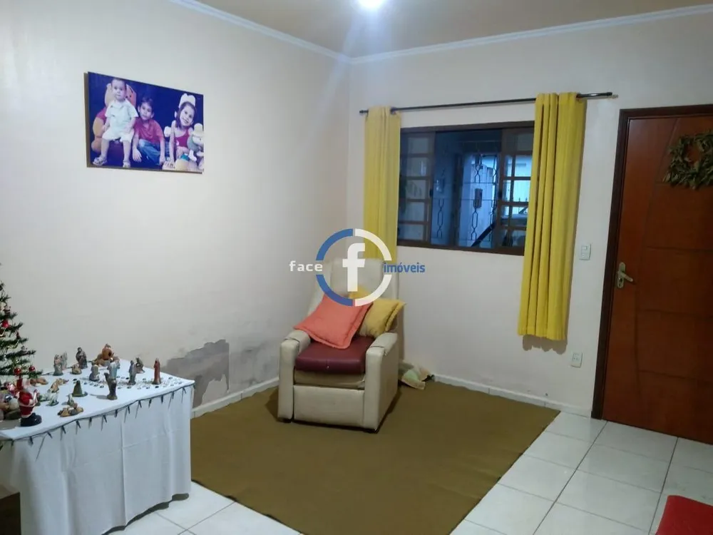 Casa, 3 quartos, 250 m² - Foto 2