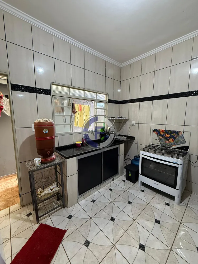 Casa, 2 quartos, 160 m² - Foto 1