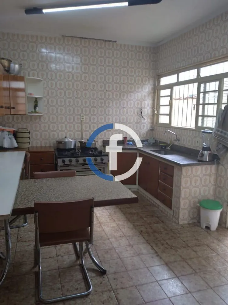 Casa, 2 quartos, 210 m² - Foto 2