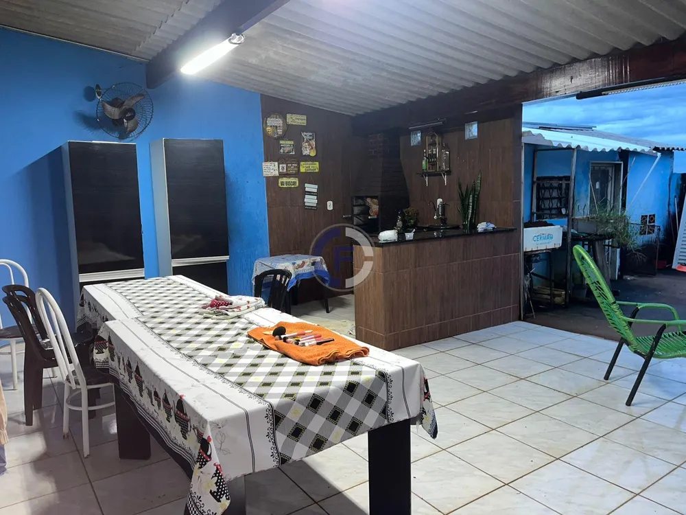 Casa, 3 quartos, 240000 m² - Foto 1