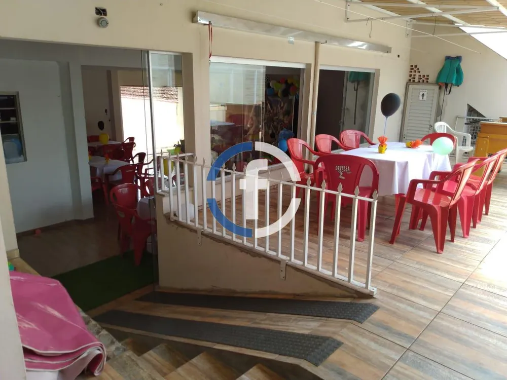 Casa, 3 quartos, 670 m² - Foto 3