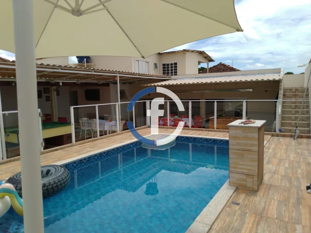 Casa, 3 quartos, 670 m² - Foto 1