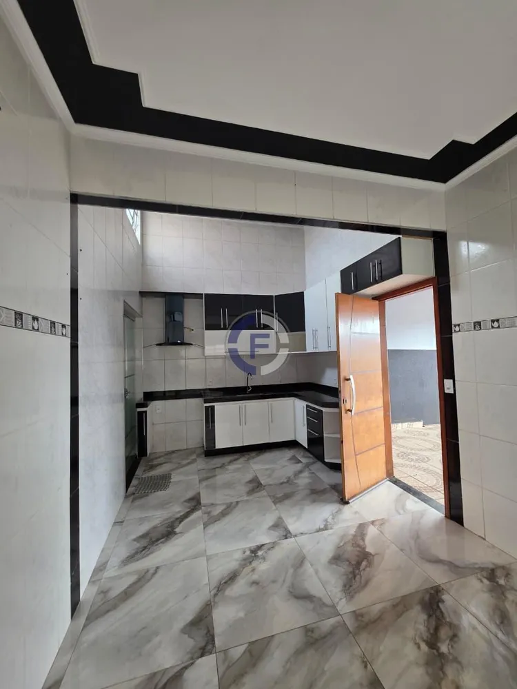 Casa, 3 quartos, 250 m² - Foto 5