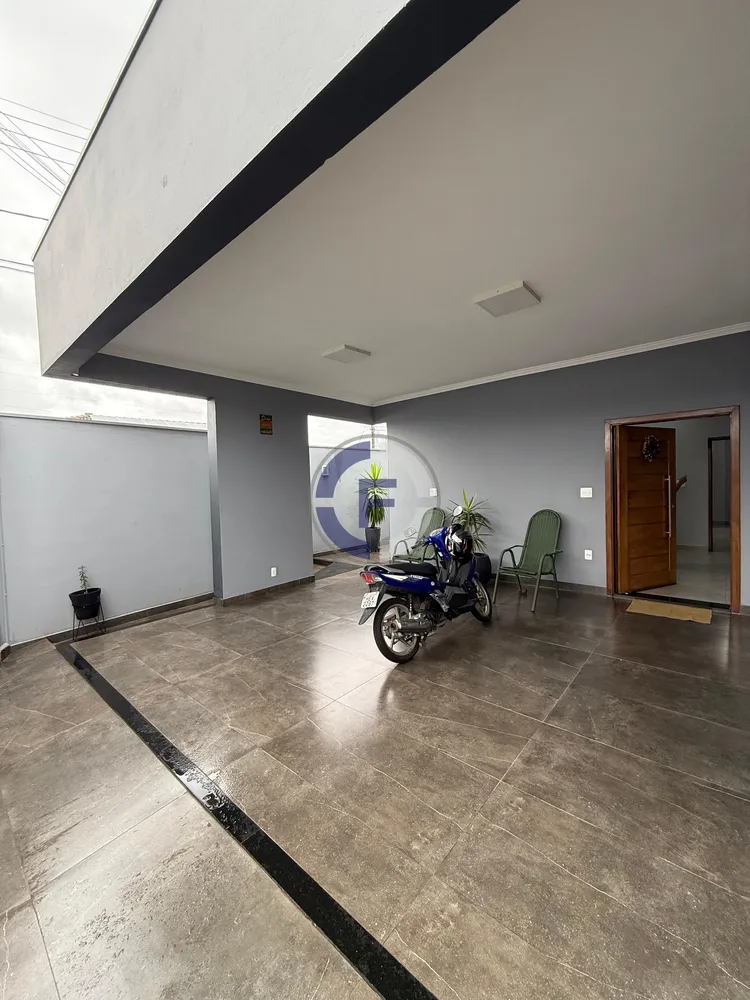 Casa, 2 quartos, 280 m² - Foto 1