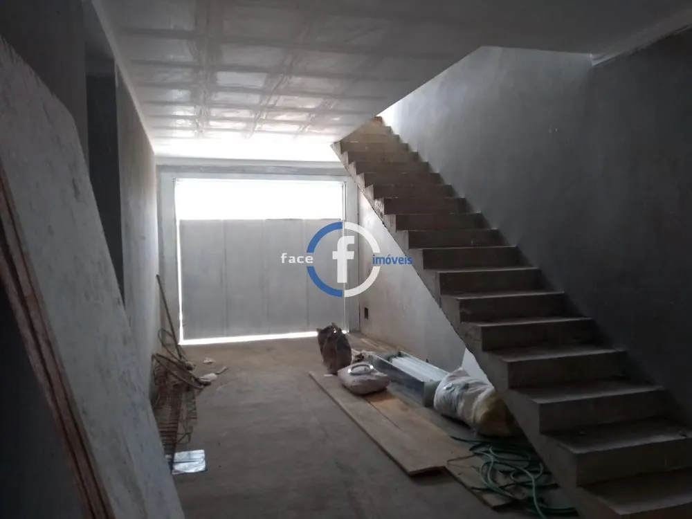 Casa, 1 quarto, 219 m² - Foto 2