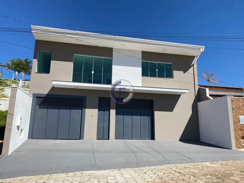 Casa, 1 quarto, 219 m² - Foto 1