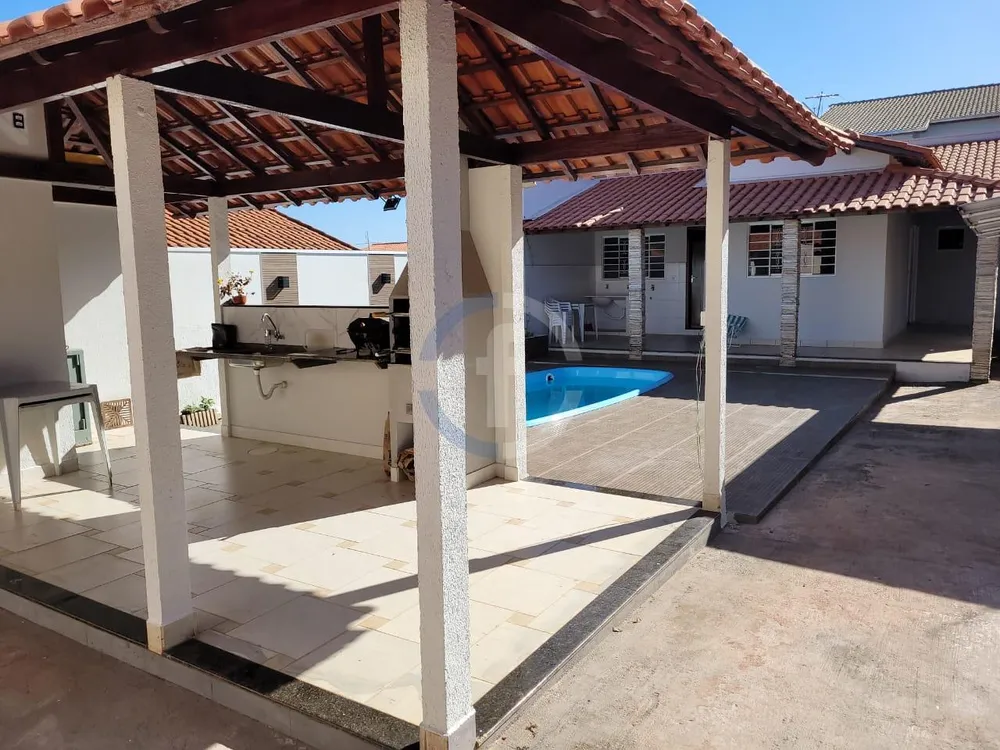 Casa, 1 quarto, 250 m² - Foto 1