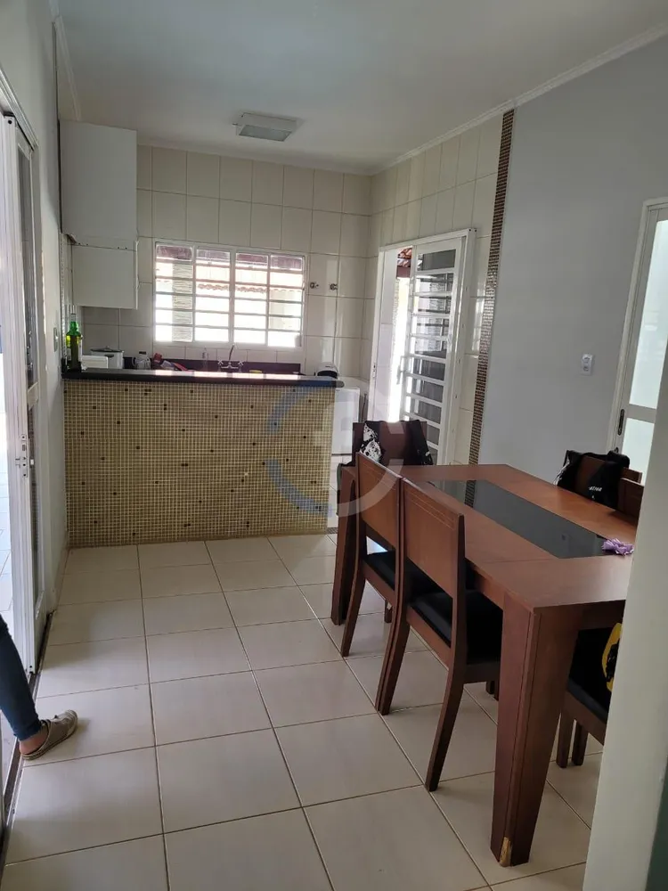 Casa, 1 quarto, 250 m² - Foto 3