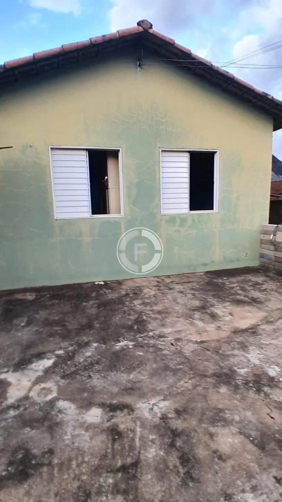Casa, 2 quartos, 200 m² - Foto 1