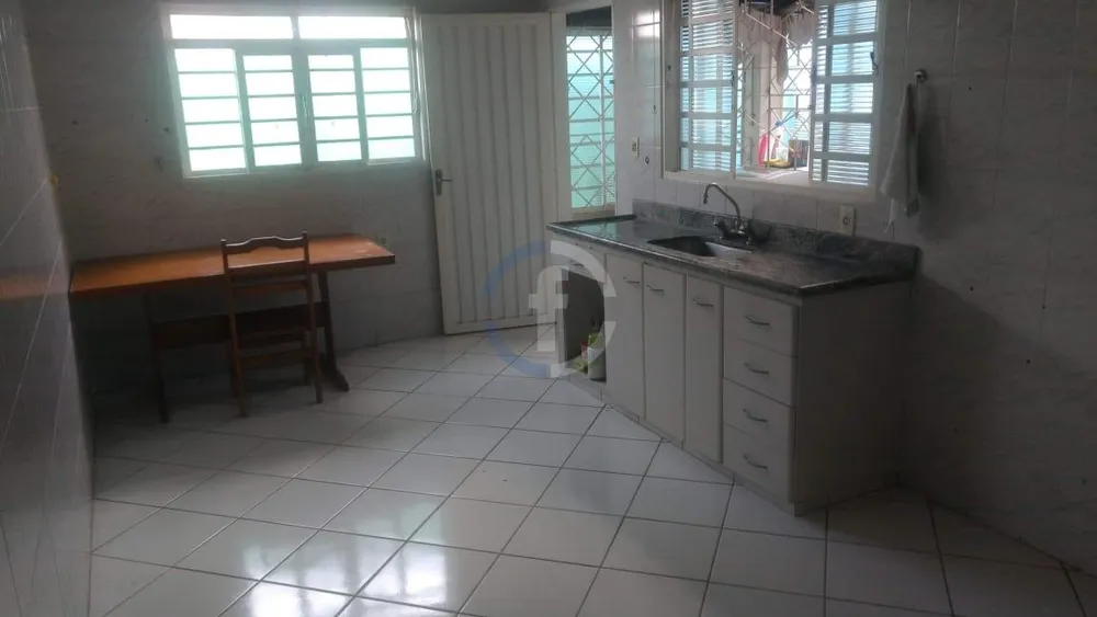 Casa, 1 quarto, 250 m² - Foto 3