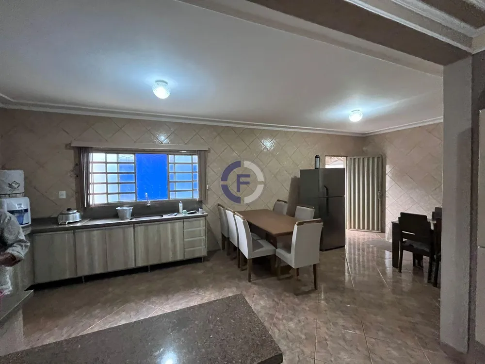 Casa, 2 quartos, 170 m² - Foto 4