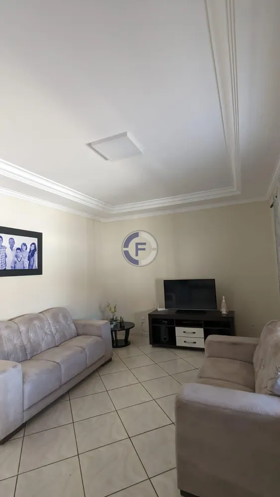 Casa, 2 quartos, 360 m² - Foto 2