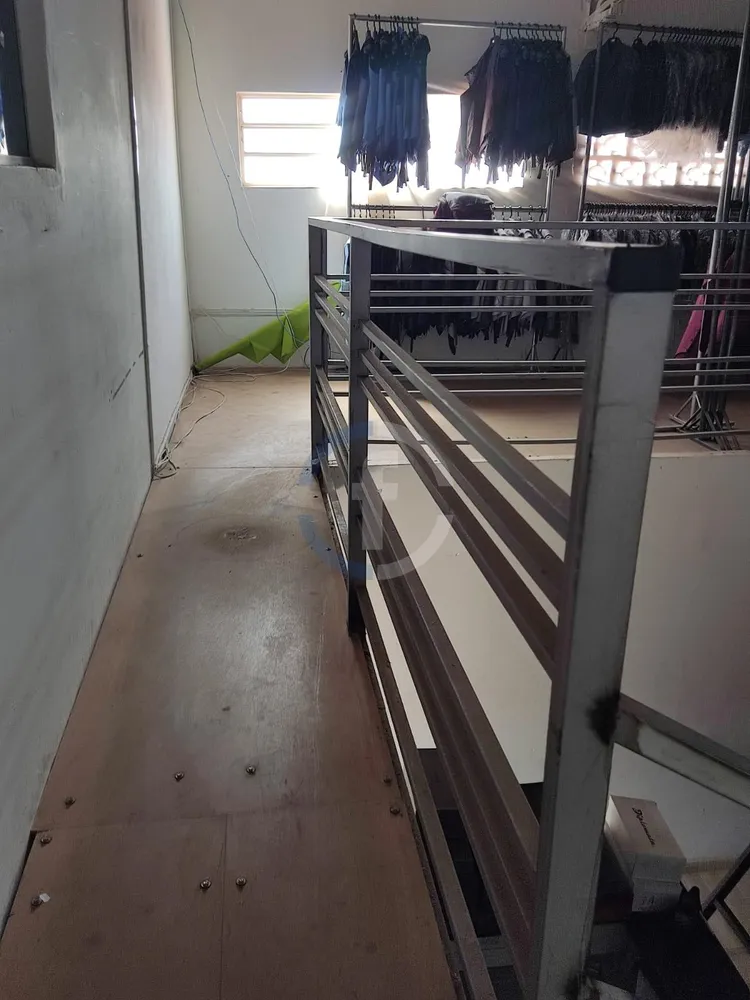 Casa, 2 quartos, 240 m² - Foto 1