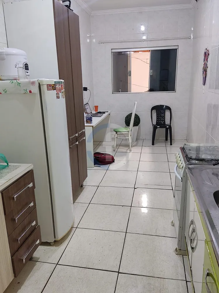 Casa, 2 quartos, 240 m² - Foto 2