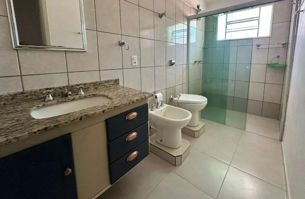 Casa, 3 quartos, 224 m² - Foto 3