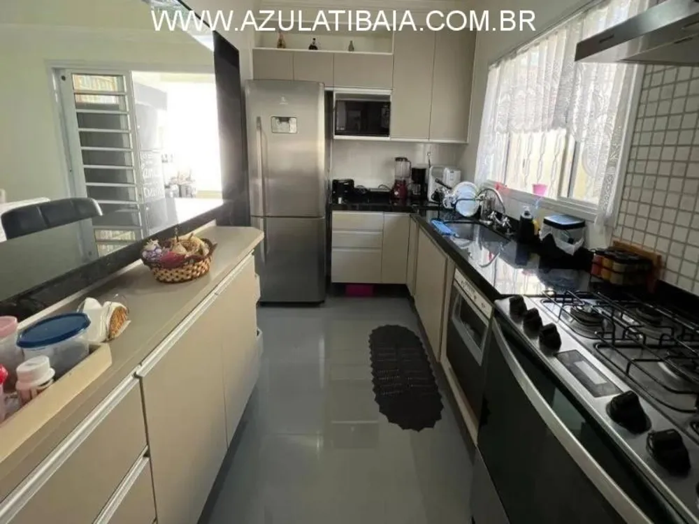 Casa, 3 quartos, 215 m² - Foto 1