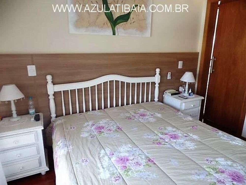Casa à venda com 5 quartos, 258m² - Foto 4