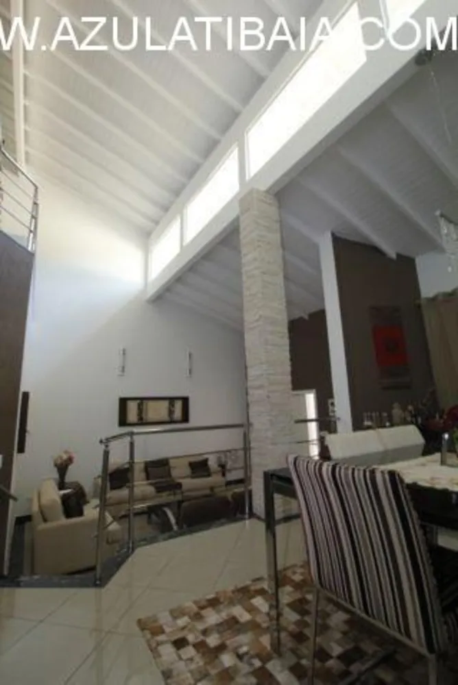 Casa, 4 quartos, 323 m² - Foto 1