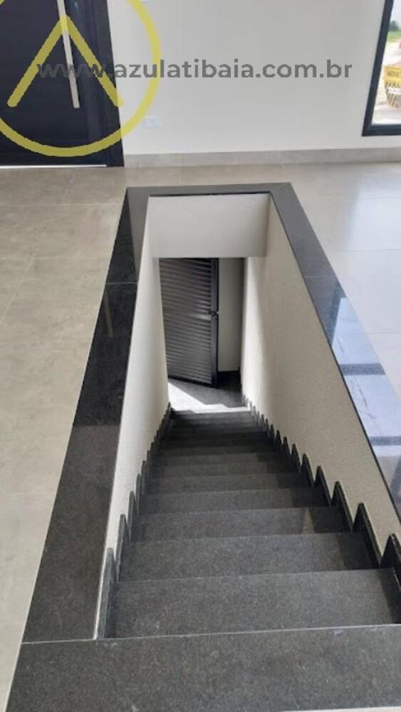 Casa de Condomínio à venda com 3 quartos, 240m² - Foto 2